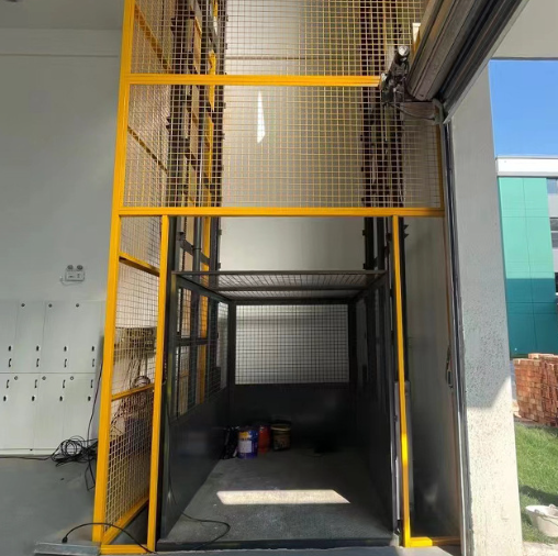 晋城导轨式升降机助力物流园破解运输难题