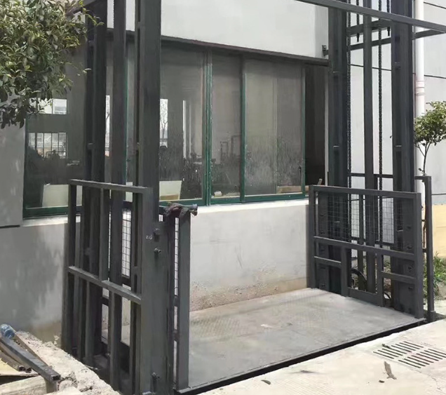 晋城导轨式施工升降机助力民生工程提速增效